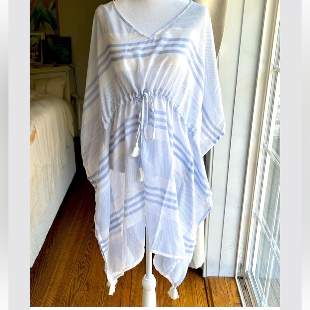 NWT BEACH LUNCH LOUNGE
Paloma Cover-Up Tunic Size L
